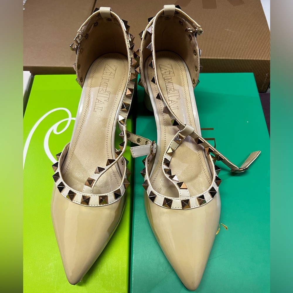 Brand New - Rockstud Caged style block heels 2.5” _7.5